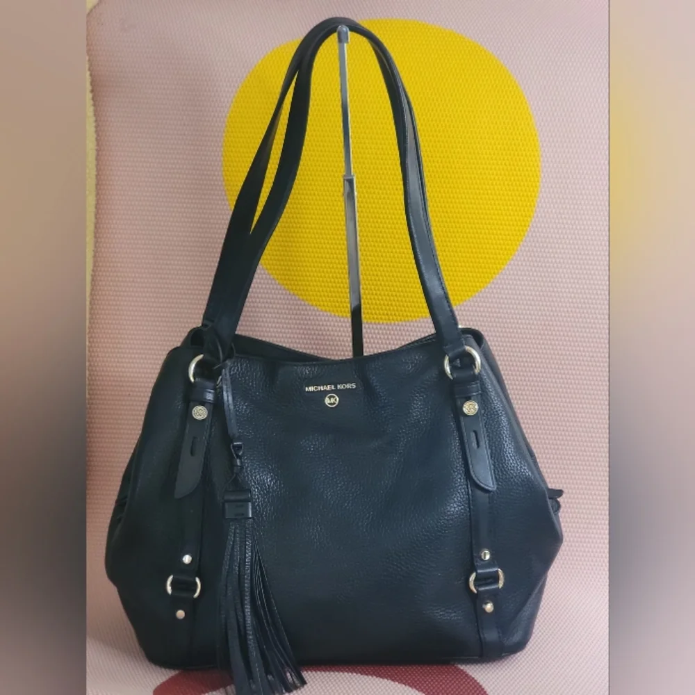 đź‘‘LOWSTART Excellent Used Condition Leather 3 Compartment MK Shouldebag - Picture 1 of 13